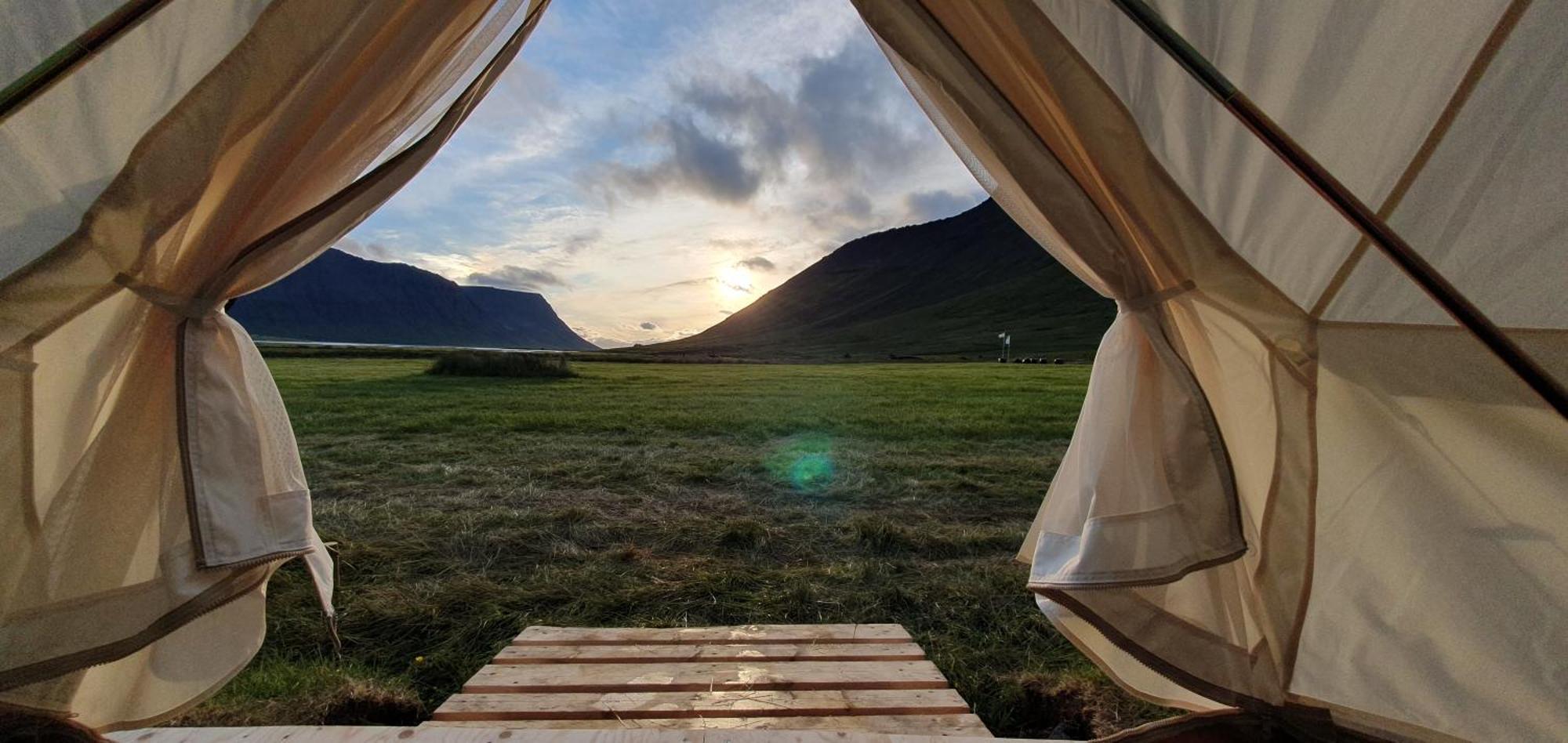 Korpudalur Hi Hostel Flateyri Экстерьер фото